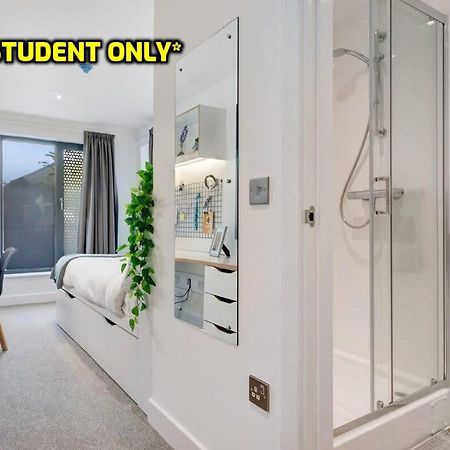 Student Only Zeni Ensuite Rooms, Colchester Esterno foto