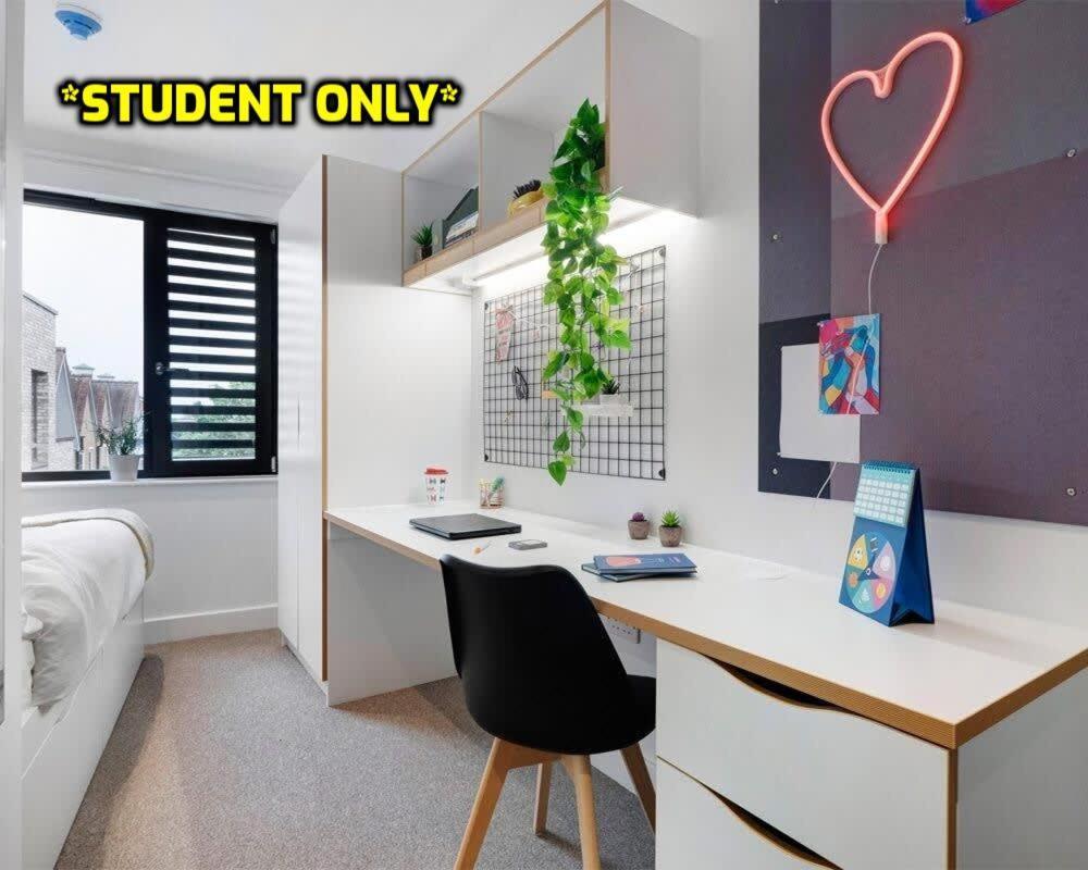 Student Only Zeni Ensuite Rooms, Colchester Esterno foto