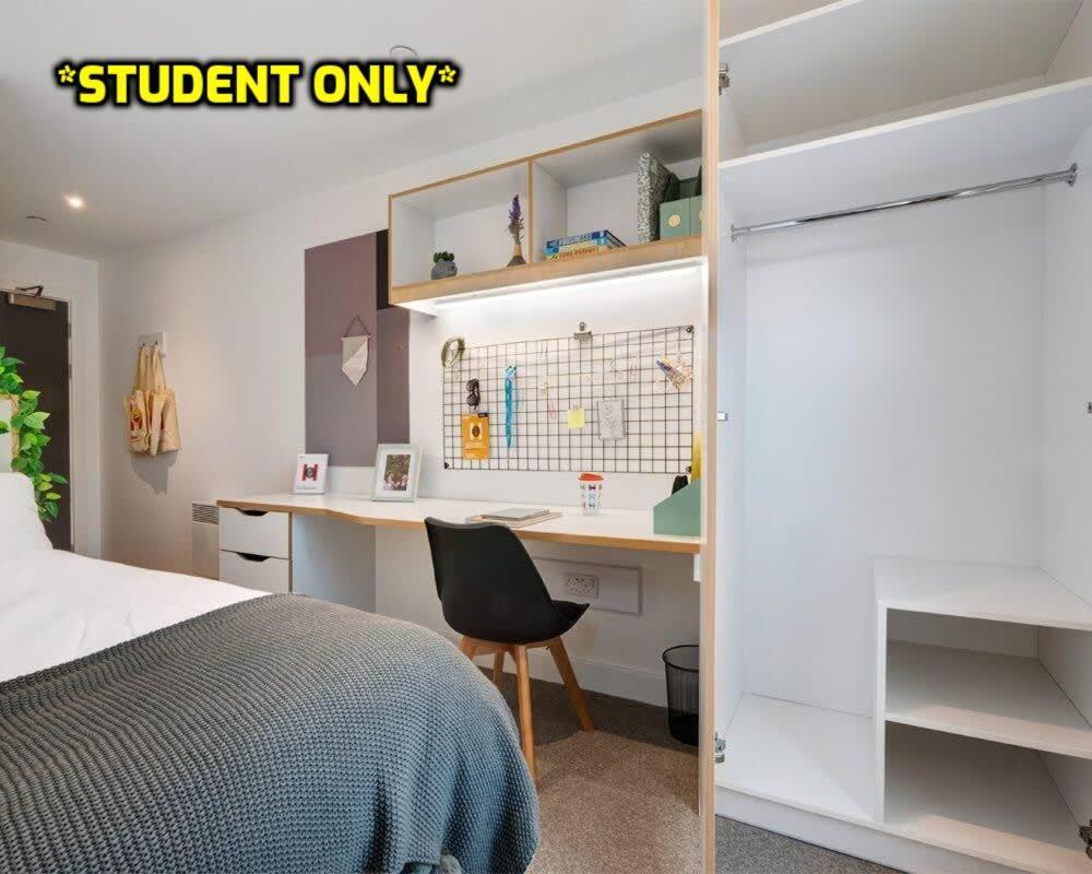 Student Only Zeni Ensuite Rooms, Colchester Esterno foto